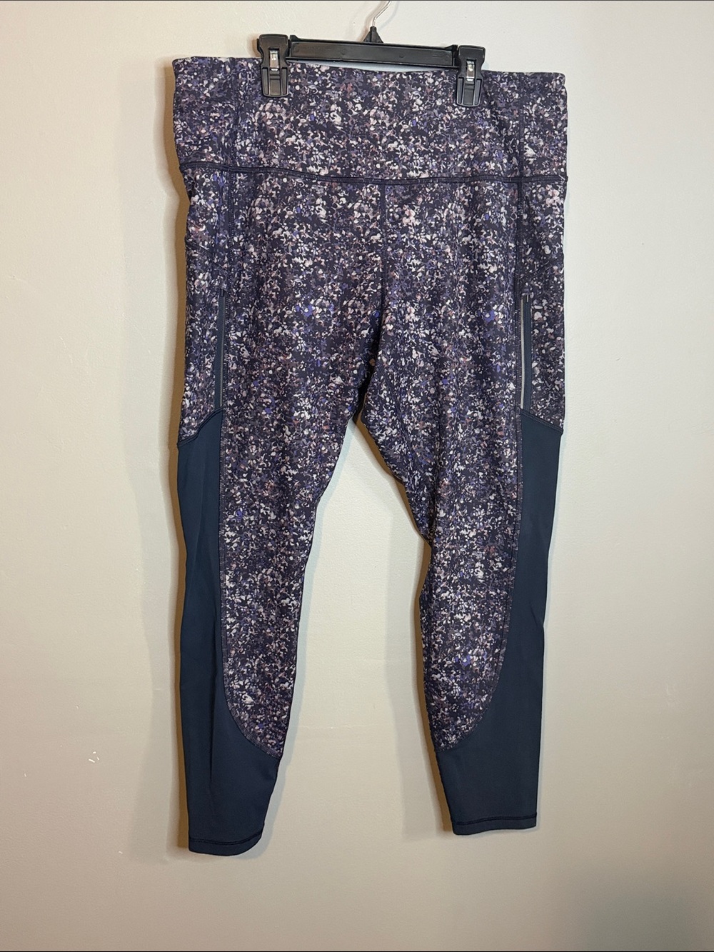 Athleta Ranier Print Workout Leggings